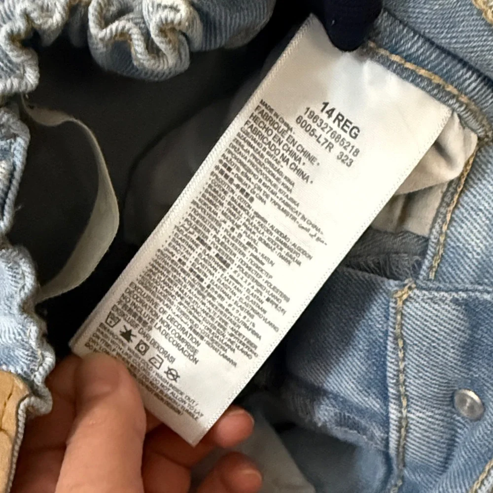 Levi Strauss Distressed Straight Leg Jeans Heritage High-Rise Girls 14 Reg